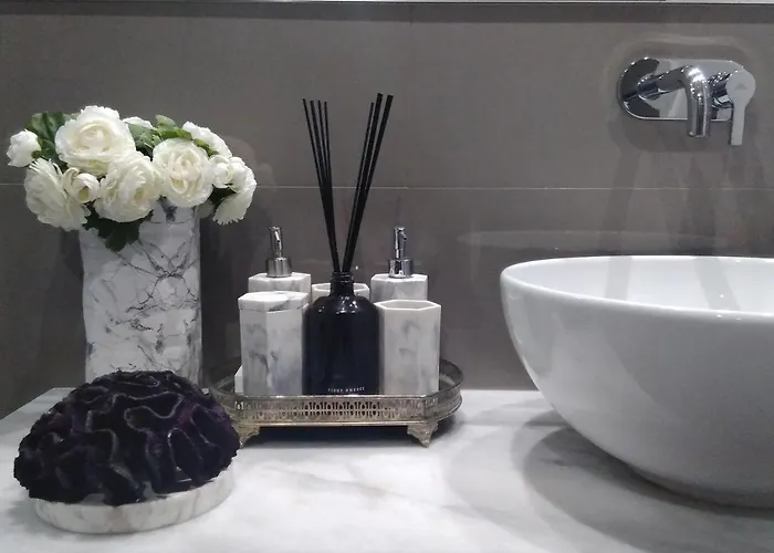 Luxury 3 Bedroom Penthouse With Private Garage
