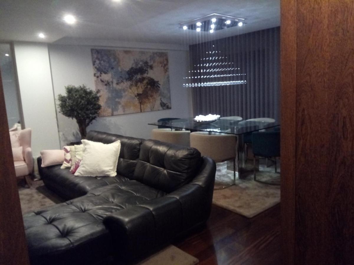 Luxury 3 Bedroom Penthouse With Private Garage Apartment