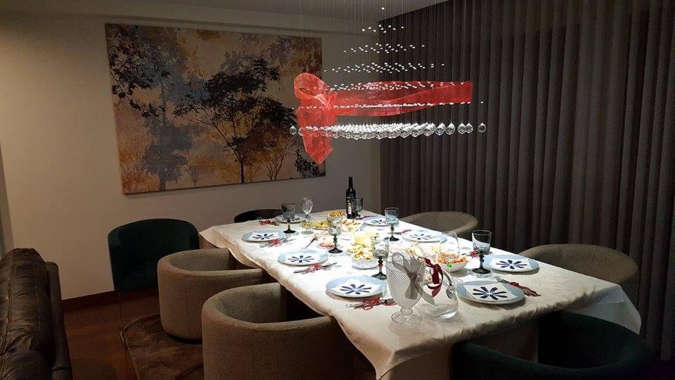 Apartment Luxury 3 Bedroom Penthouse With Private Garage *