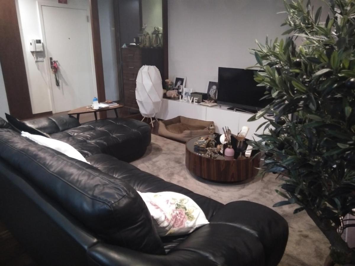 Luxury 3 Bedroom Penthouse With Private Garage *